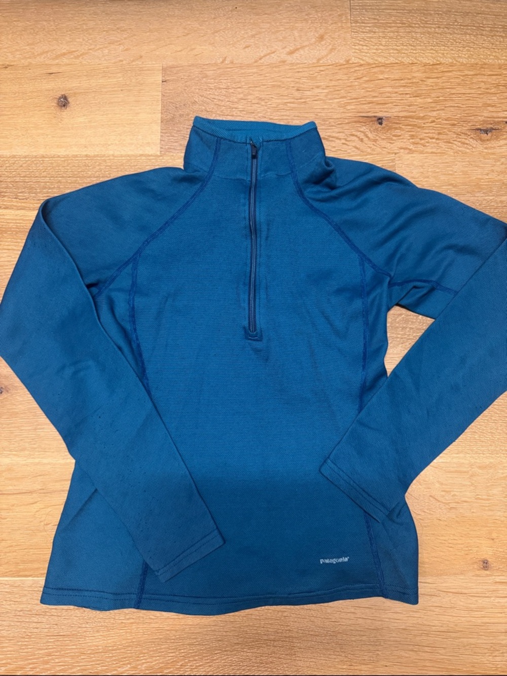 Patagonia Teal Half-Zip baselayer Performance Pullover